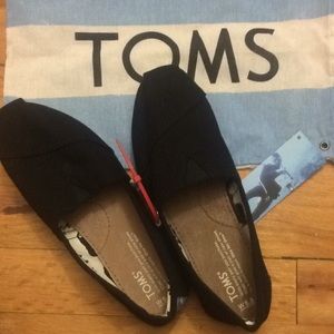 Brand New 5.5 Black Toms Women